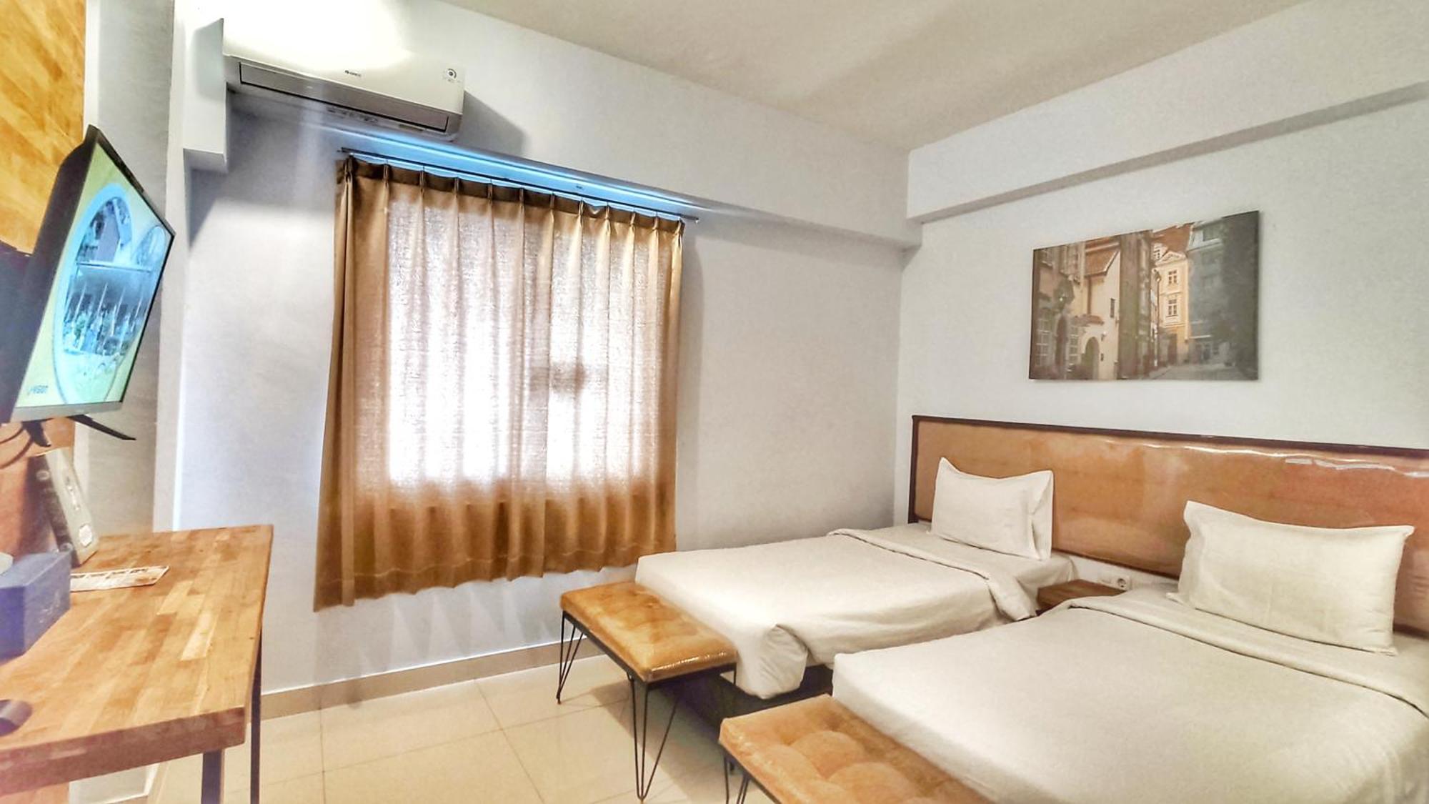 Votel Hotel Charis Tuban Tuban  Exterior foto
